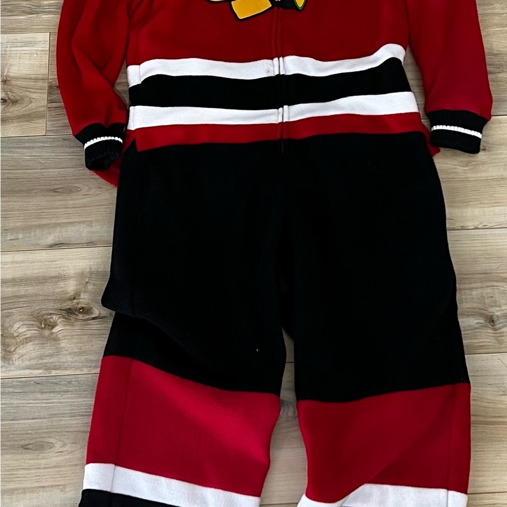 Chicago Blackhawks Hockey Sockey Adult Medium One Piece Zip Hoodie Back Flap NHL